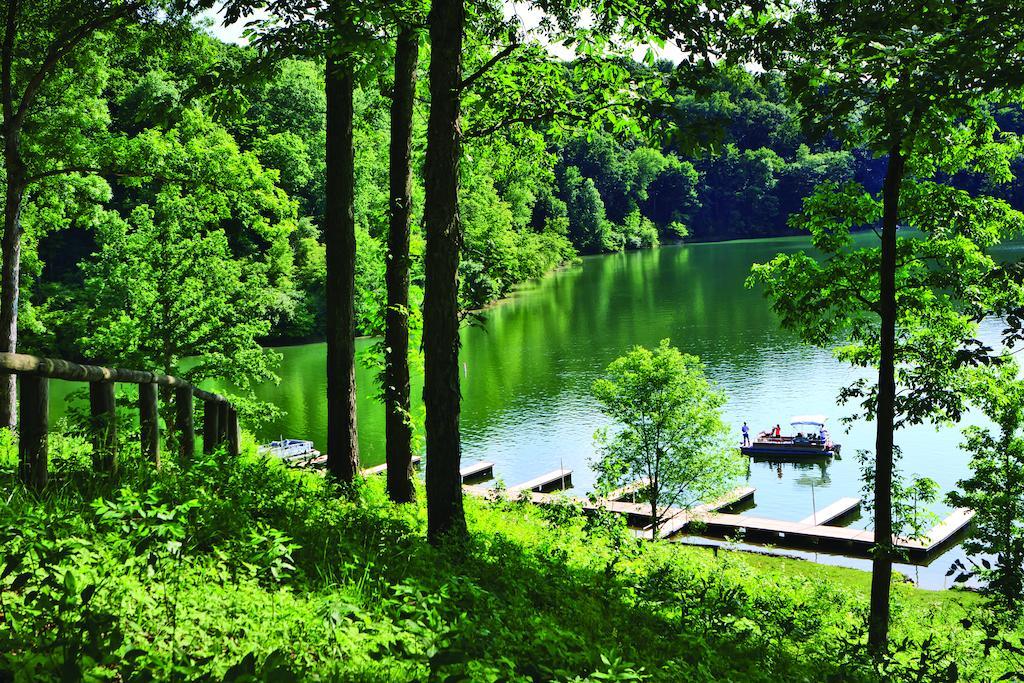 Burr Oak Lodge And Conference Center Glouster Kültér fotó