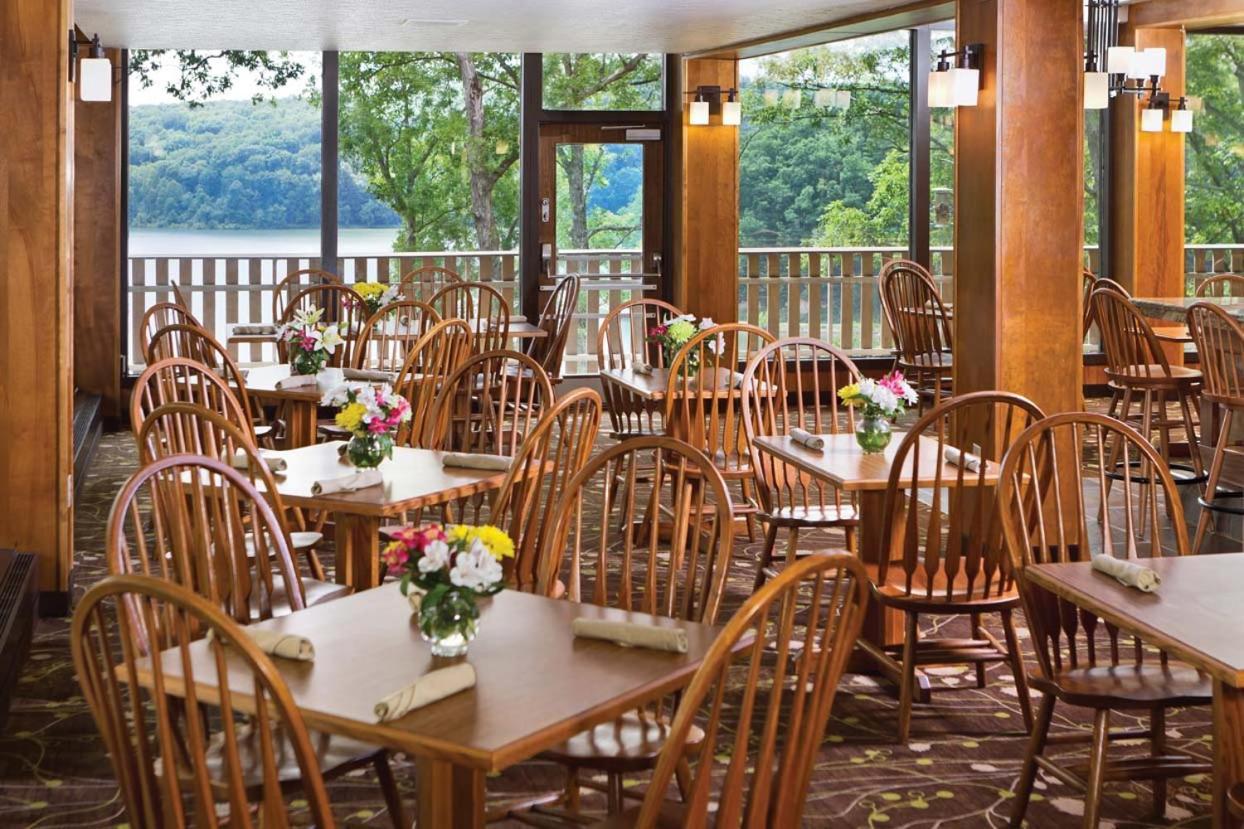 Burr Oak Lodge And Conference Center Glouster Kültér fotó